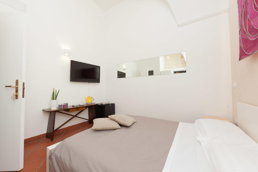 B&B Corte Dei Taralli Lecce Rum bild