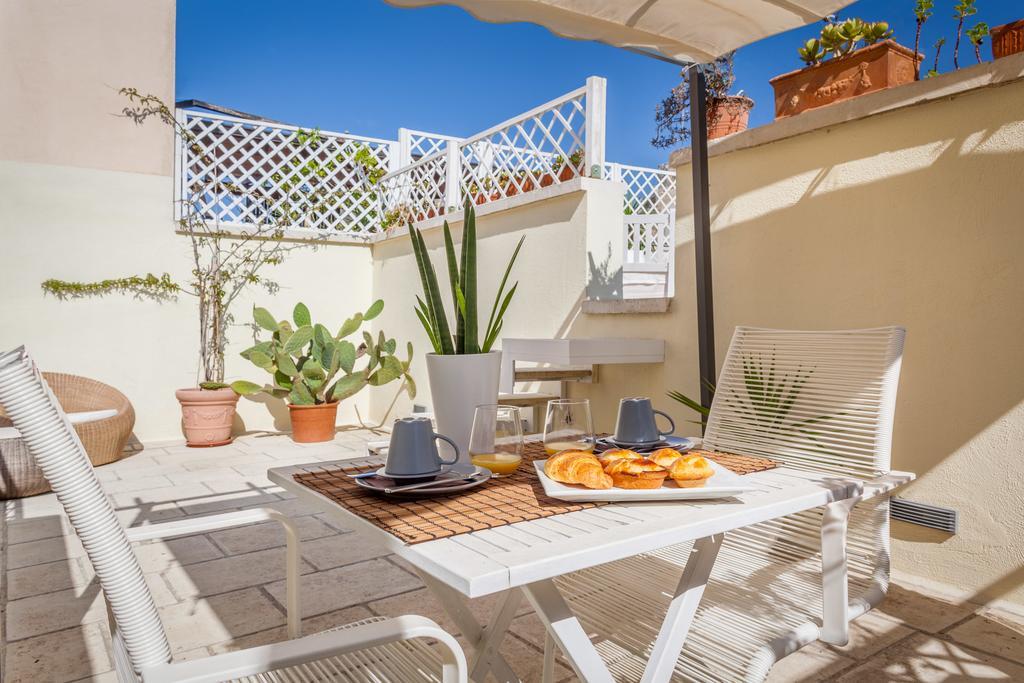 B&B Corte Dei Taralli Lecce Exteriör bild